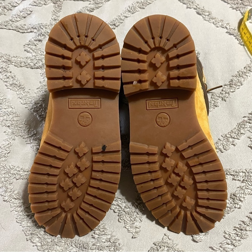 𝅺timberland Youth 6” Quilt Boot size 3 (35) - Picture 6 of 12